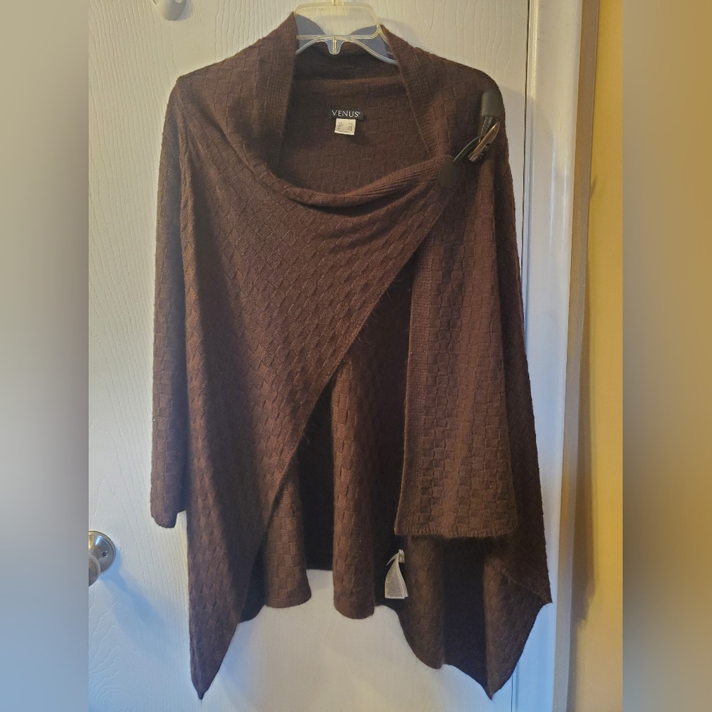 Venus brown poncho